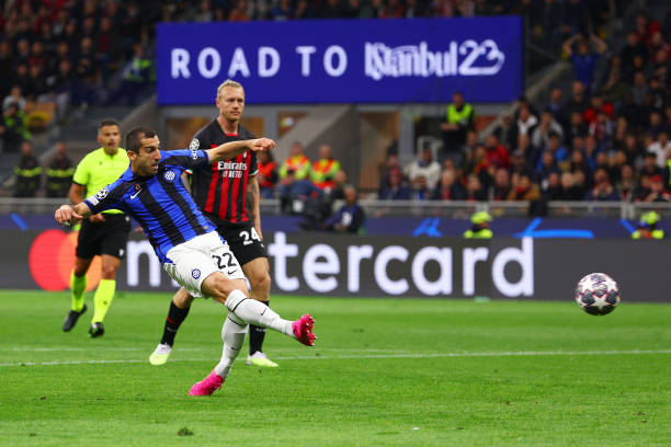 伊表现出了 伊表现出了